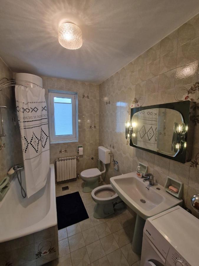 Apartma Stimec إيزولا المظهر الخارجي الصورة