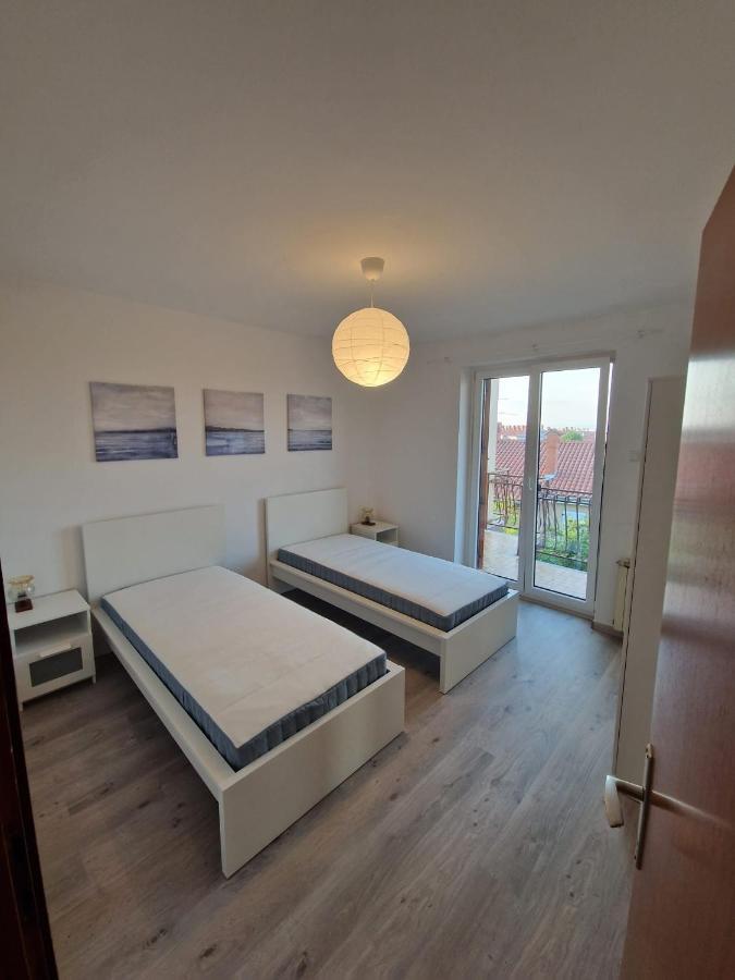 Apartma Stimec إيزولا المظهر الخارجي الصورة